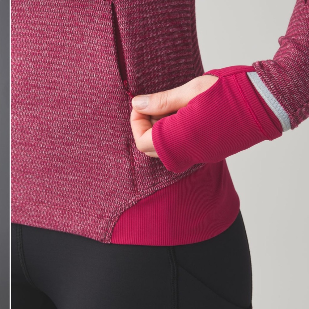 Lululemon Runderful 1/2 Zip pullover Berry Rumble - Picture 3 of 9